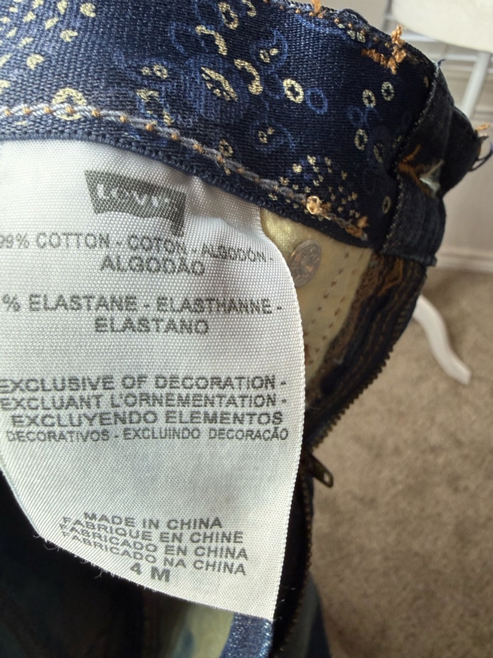 Levi’s Women's Dark Blue Bootcut Jeans - Picture 7 of 7